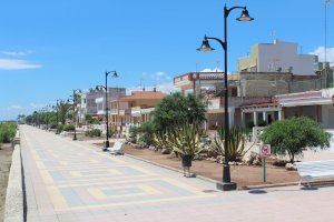 Xilxes renovará las 38 papeleras del Paseo Marítimo