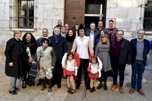 José Martí i Ruth Sanz gaudeixen amb la primera gran desfilada del Carnaval de Vinaròs