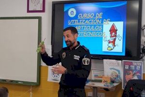 La Policia Local ensenya a més de 300 alumnes de l'Eliana com fer un bon ús de la pirotècnica - (foto 2) La Policia Local ensenya a més de 300 alumnes de l'Eliana com fer un bon ús de la pirotècnica - (foto 2)