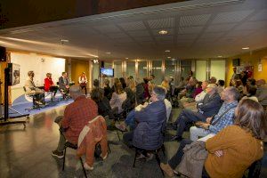 L’UJI presenta el llibre Islas Columbretes. Treinta años después en un acte ple d’experiències sobre aquest entorn natural de Castelló