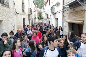 Más de 2.000 alumnos de colegios diocesanos participan en rutas senderistas para fomentar la convivencia y los hábitos saludables