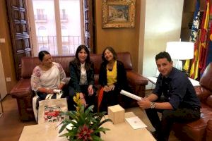 El Ayuntamiento de Elche impulsa ‘Ser mujer al Sur’ del Fondo Valenciano con motivo del Día Internacional de la Mujer - (foto 2)