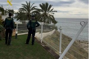 La Guardia Civil detiene en El Campello a un grupo de cuatro jóvenes especializados en el robo en viviendas