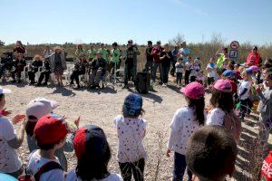 El Día del Árbol en el Paisaje Protegido de la Desembocadura del río Mijares une a niños y mayores - (foto 4) El Día del Árbol en el Paisaje Protegido de la Desembocadura del río Mijares une a niños y mayores - (foto 4)