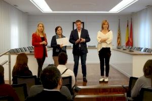 L’Ajuntament de Xàtiva rep als primers beneficiaris del Programa de Polítiques Inclusives 2020