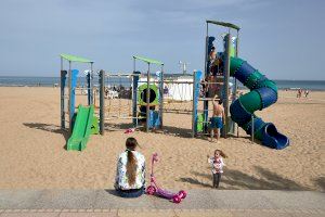 Tancades al públic les platges de Gandia i Cullera