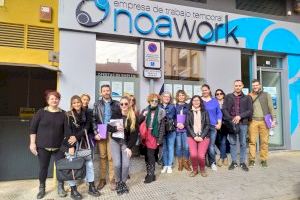 L'alumnat del "Curs de Photoshop aplicat a la ceràmica Inkjet" visita l’ETT Noawork de L’Alcora