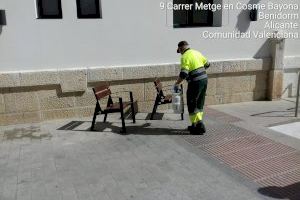 Benidorm sigue con las labores de limpieza y desinfección de espacios públicos iniciadas el viernes por la crisis del coronavirus