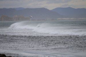 La DANA provoca fuertes lluvias y mantiene su alerta amarilla en la Comunitat