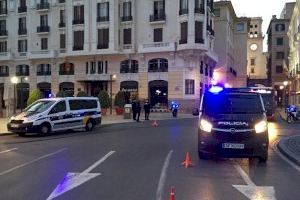 La Policía Local intensifica los controles de personas y vehículos en Alicante y levanta un total de 22 multas - (foto 2) La Policía Local intensifica los controles de personas y vehículos en Alicante y levanta un total de 22 multas - (foto 2)