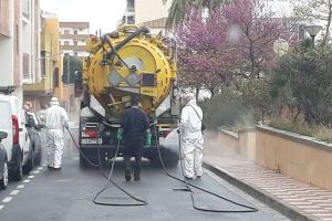 La desinfección de los espacios públicos de Almussafes, una de las prioridades del Ayuntamiento durante el confinamiento