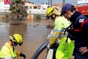 Los bomberos terminan los achiques en Burriana pero continúan trabajando en Almassora, Benicarló y Orpesa - (foto 4) Los bomberos terminan los achiques en Burriana pero continúan trabajando en Almassora, Benicarló y Orpesa - (foto 4)