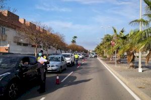 La Policía Local cierra los parques Caninos de Alicante para hacer frente al COVID - (foto 3)