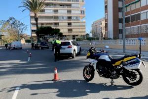 Una urbanización de Alicante celebra una fiesta en pleno estado de alarma - (foto 2) Una urbanización de Alicante celebra una fiesta en pleno estado de alarma - (foto 2)
