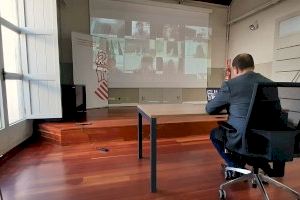 La Vicepresidencia Segunda e Innovación se reúnen con los ayuntamientos para implementar un proyecto piloto contra la brecha digital en viviendas públicas