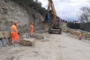 La Diputación reinicia las obras en las carreteras provinciales tras finalizar el parón de dos semanas decretado por el Gobierno - (foto 2) La Diputación reinicia las obras en las carreteras provinciales tras finalizar el parón de dos semanas decretado por el Gobierno - (foto 2)