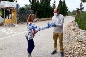 El Ayuntamiento de Torrent reparte mascarillas a los trabajadores de Torrent - (foto 9)