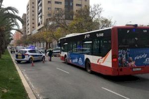 Detenido un joven francés que practicaba deporte en la playa de Alicante y se negó a identificarse ante la policía