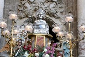 El Colegio Imperial de Niños Huérfanos, fundado por San Vicente Ferrer en 1410, anima a los valencianos a mostrar mañana su devoción también desde los balcones