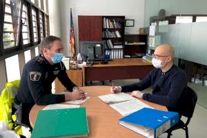 El alcalde de Alaquàs se reúne con la Policía Local para continuar coordinando las acciones en la lucha contra la COVID-19