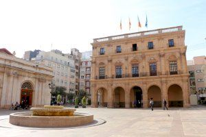 Castellón refuerza el control de parques y playas tras la salida de los niños