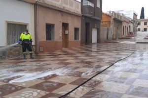 Paterna reorganiza la limpieza y desinfección de calles y zonas sensibles ante la salida de menores y la futura desescalada