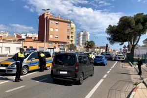 La Policía perseguirá a los turistas que se salten el confinamiento para pasar el puente en la costa valenciana