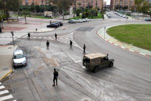 Sagunto pide a sus vecinos que transiten por la acera derecha para evitar contagios