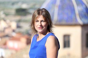 El Ayuntamiento de Agost entrega bonos comedor a 100 alumnos de 68 familias del municipio, para canjearlos por productos de alimentación e higiene