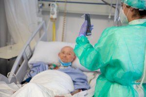 Ribera Salud defiende una Sanidad que cuida a pacientes y profesionales “como siempre hemos hecho” - (foto 2)