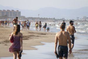 ¿Reservar tu espacio en la arena? Así podría ser la vuelta a la “nueva normalidad” en las playas