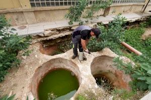 Sanidad ordena a la empresa CTL fumigar la zona de las excavaciones en el entorno del mercado central para evitar la proliferación de mosquitos