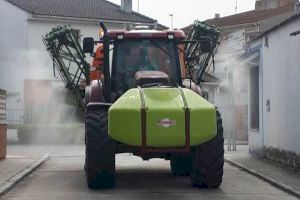 Un miler d'agricultors valencians han netejat els nostres carrers durant l'alerta sanitària