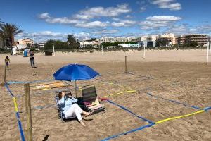 Se prueba ya la separación por parcelas en la playa de Canet