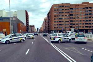 Valencia intensifica la presencia de Policía Local para garantizar el cumplimiento de las restricciones