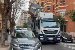 La producción de residuos urbanos en València se incrementa más de 10 puntos durante la desescalada respecto a la fase de confinamiento más estricto