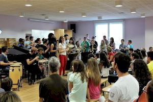 El Centre de les Arts torna les taxes de l'últim trimestre del curs a 890 alumnes - (foto 2) El Centre de les Arts torna les taxes de l'últim trimestre del curs a 890 alumnes - (foto 2)
