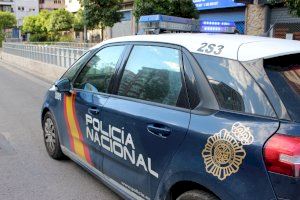 La Policía Nacional desmantela en Quart de Poblet un punto de venta de marihuana al menudeo y detiene a una pareja