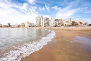 Vinaròs renueva las Banderas Azules de las playas de Fora del Forat y Fortí