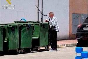 Detenido dos veces en menos de una semana un hombre por quemar contenedores en Torrevieja