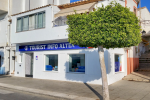 La Tourist Info Altea anuncia el nou horari per als mesos d’estiu