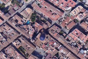 Xaló apuesta por crear un círculo peatonal y verde en el entorno de la iglesia