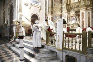 El Arzobispo celebra en Valencia la misa y acto de consagración con motivo de la solemnidad del Sagrado Corazón de Jesús - (foto 2) El Arzobispo celebra en Valencia la misa y acto de consagración con motivo de la solemnidad del Sagrado Corazón de Jesús - (foto 2)