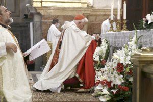 El Arzobispo celebra en Valencia la misa y acto de consagración con motivo de la solemnidad del Sagrado Corazón de Jesús - (foto 3) El Arzobispo celebra en Valencia la misa y acto de consagración con motivo de la solemnidad del Sagrado Corazón de Jesús - (foto 3)