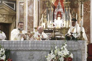 El Arzobispo celebra en Valencia la misa y acto de consagración con motivo de la solemnidad del Sagrado Corazón de Jesús - (foto 4) El Arzobispo celebra en Valencia la misa y acto de consagración con motivo de la solemnidad del Sagrado Corazón de Jesús - (foto 4)