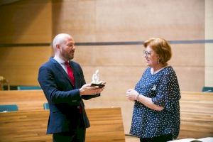 La delegada del Govern en la Comunitat, Gloria Calero, realitza la seua primera visita institucional a la Diputació