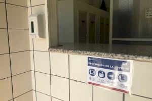 Las piscinas municipales de Elche abren sus puertas a los bañistas con máximas medidas higiénicas y de seguridad - (foto 6) Las piscinas municipales de Elche abren sus puertas a los bañistas con máximas medidas higiénicas y de seguridad - (foto 6)