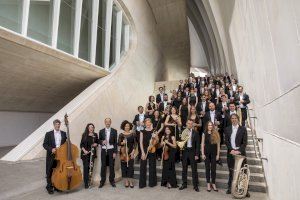 El Ayuntamiento de Elche rinde homenaje a los héroes que han luchado contra  la pandemia con un concierto de la  Orquesta de la Comunidad Valenciana