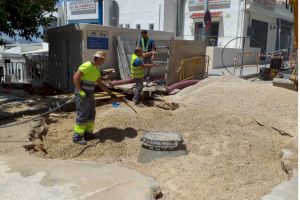 Aguas de Calpe finaliza la obra de emergencia de reparación del colector de saneamiento de la avenida del Port