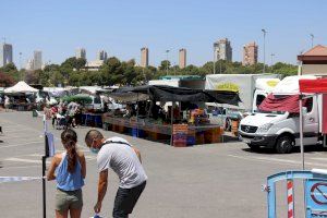 Normalidad en la primera jornada del mercadillo municipal de Foietes